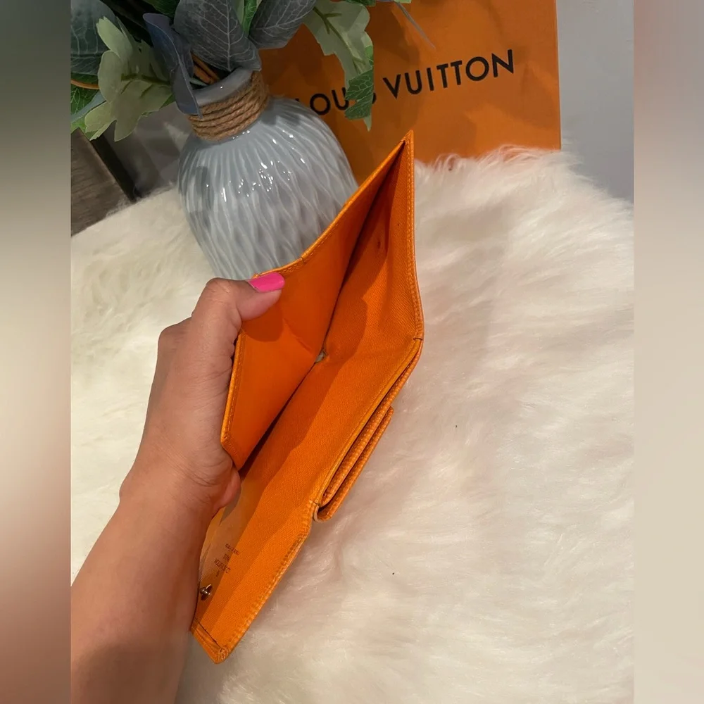 Authentic Louis Vuitton Epi Porte Feiulle Elise Wallet On A Chain | SP00… - Picture 8 of 16